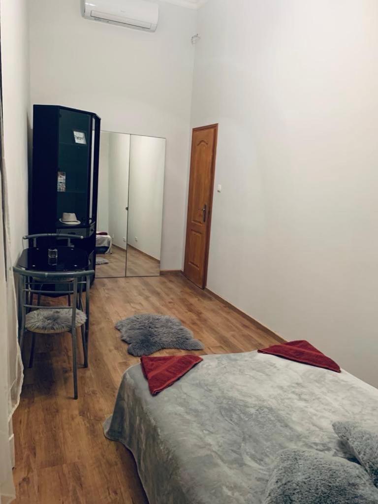Miszi40 Budapešť